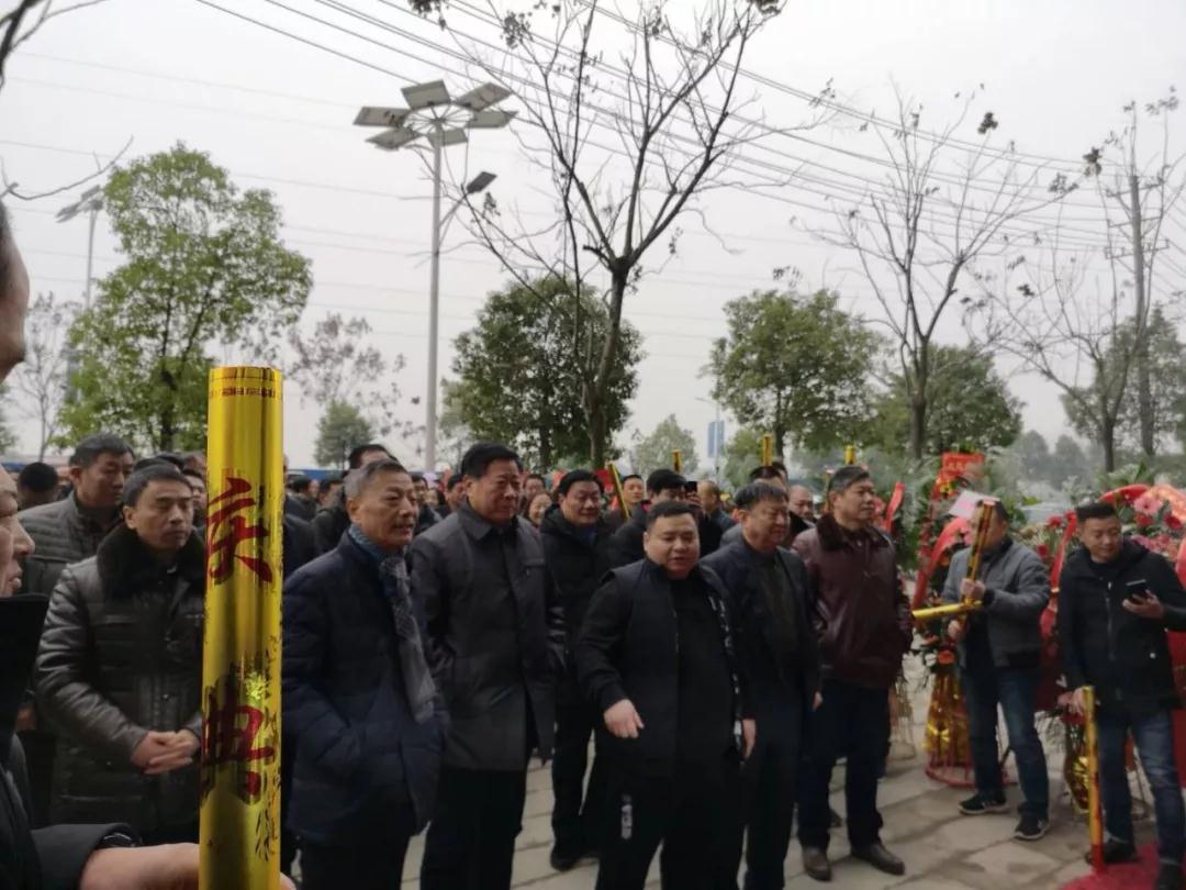 专题：易倍·(中国)体育EMC汇隆重试营业，宾客盈门商贾名媛荟萃