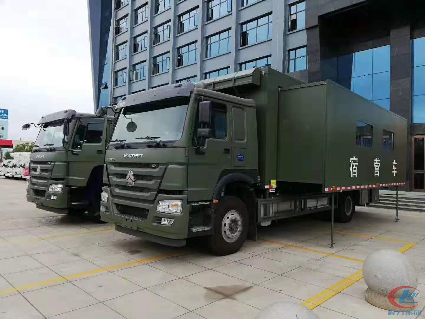 易倍·(中国)体育EMC威牌重汽新型宿营车组图