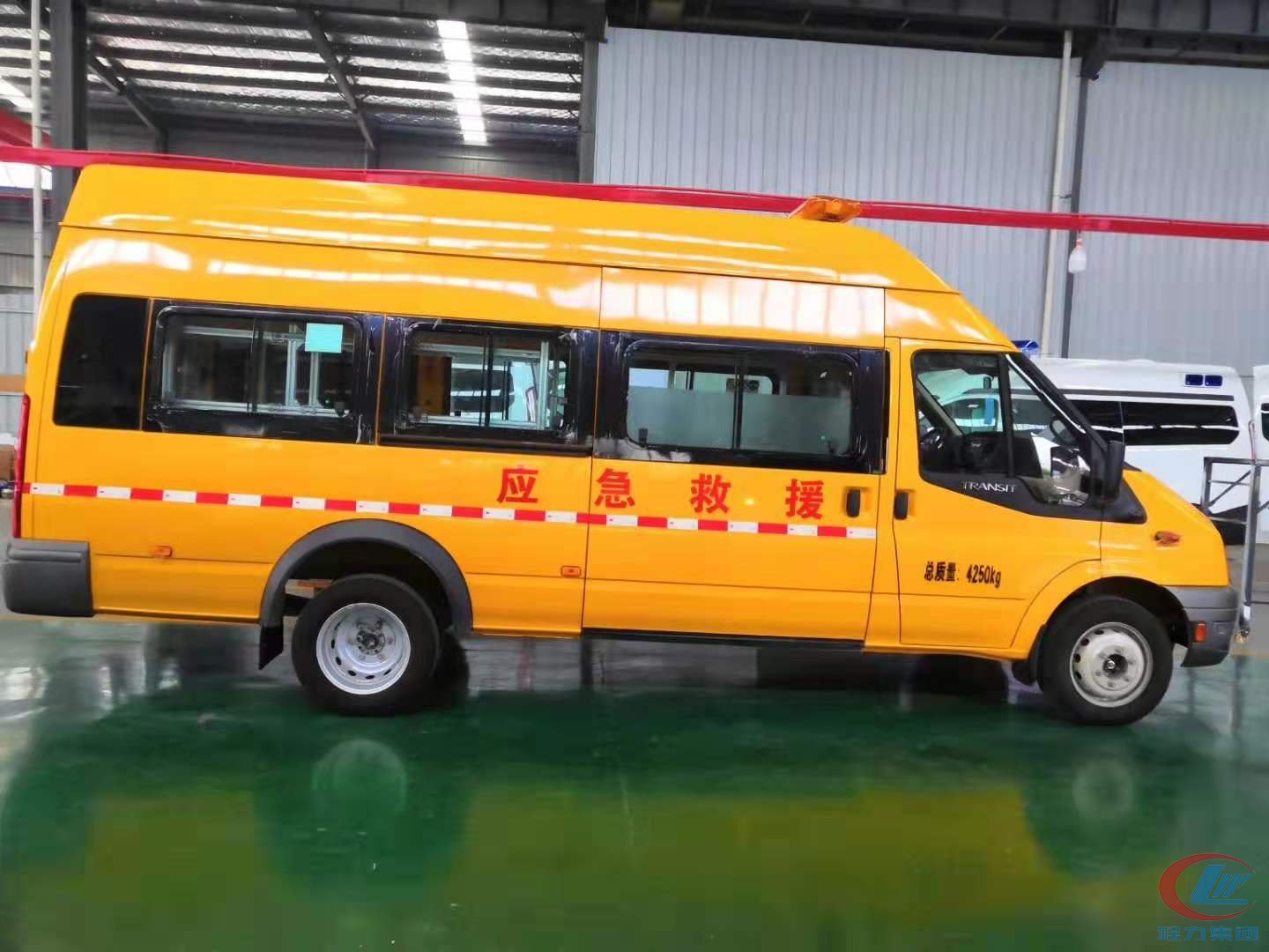 福特新时代客运版救护车，福特应急救援车